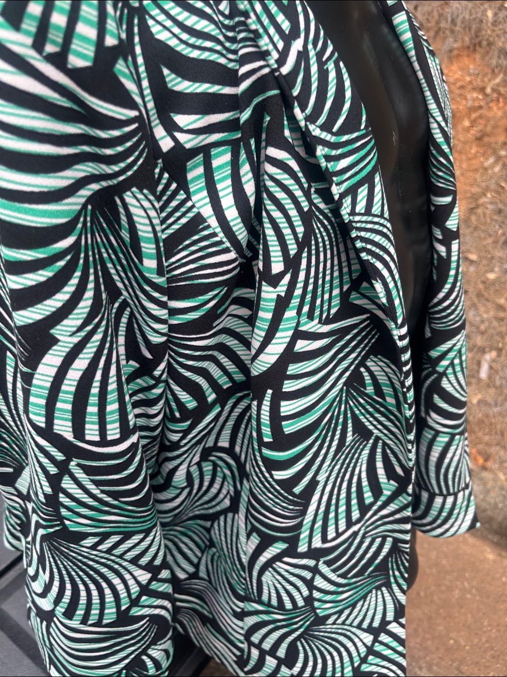 Kasper Black & Mint Green Geometric Open Blazer - Picture 8 of 8